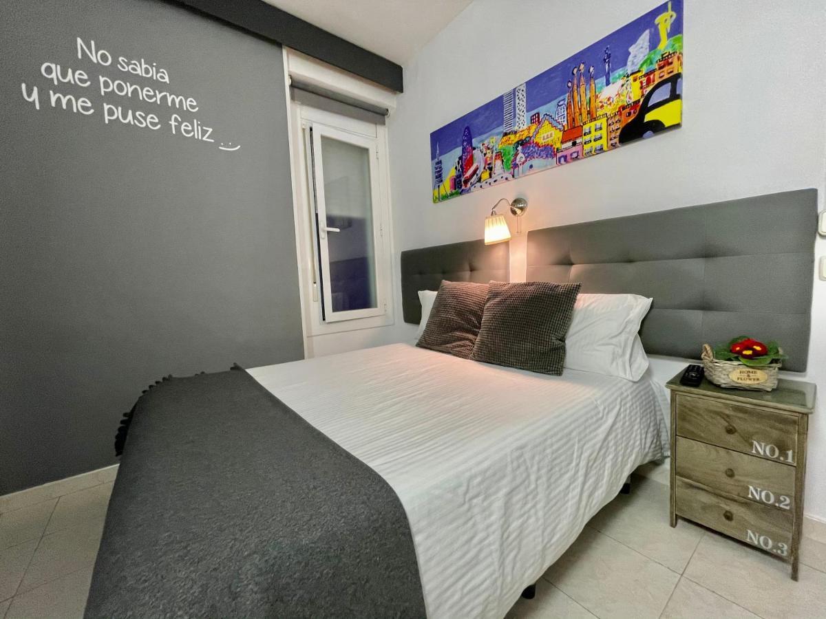 Hostal Lleida บาร์เซโลนา ภายนอก รูปภาพ