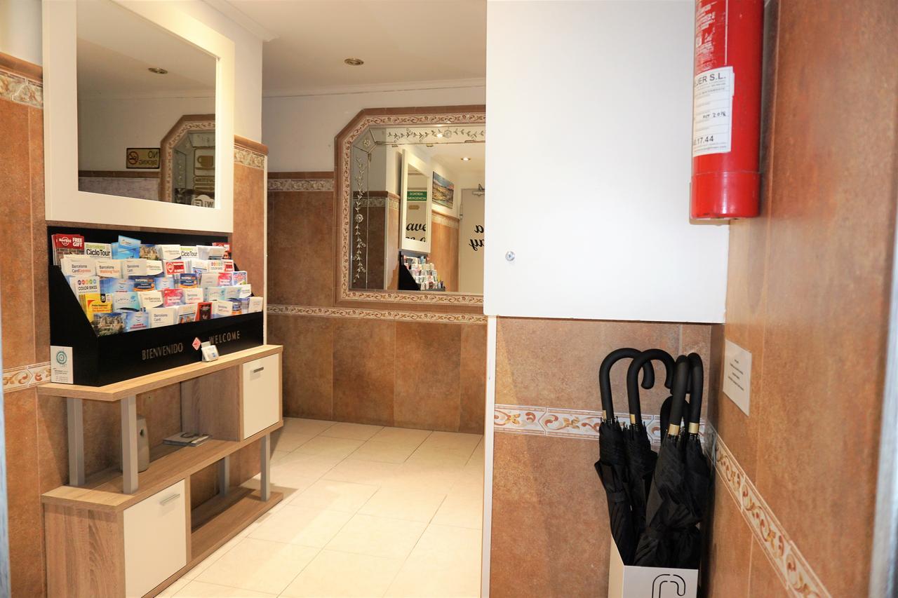 Hostal Lleida บาร์เซโลนา ภายนอก รูปภาพ